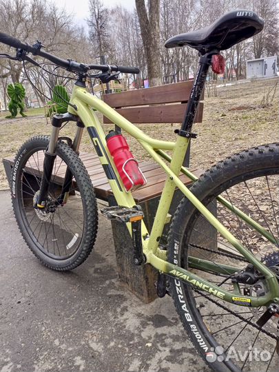 Велосипед GT Avalanche Elite