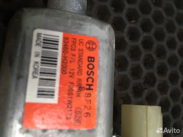 Стеклоподъемник задний правый Kia Rio 4 X-Line