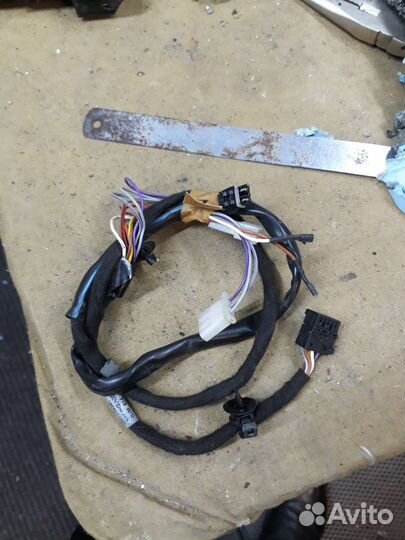 2015-20 Поло Проводка зеркала Левого Polo