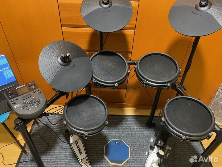Alesis Nitro Mesh Kit электронная ударная установк