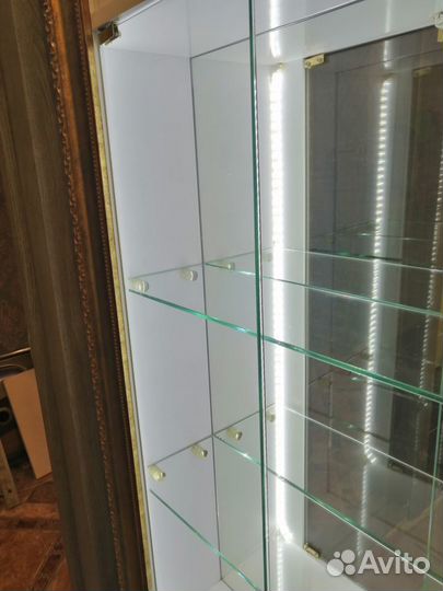 Шкафы и серванты