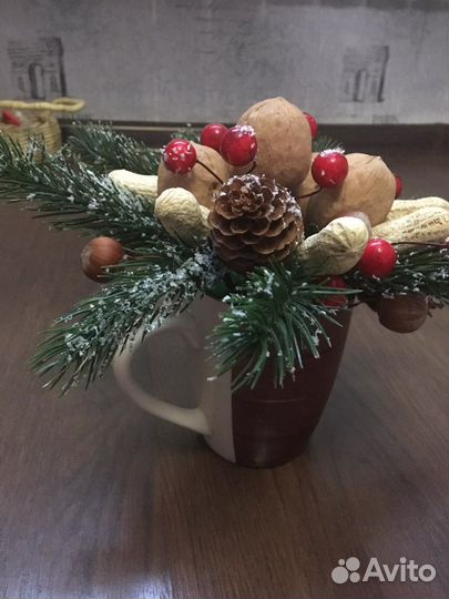 Букет из орехов к Новому Году