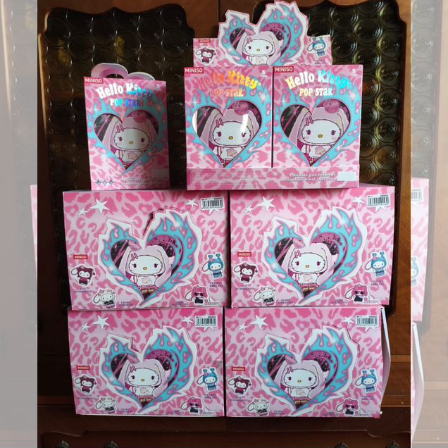 Плюшевый брелок Hello Kitty Pop Star от miniso