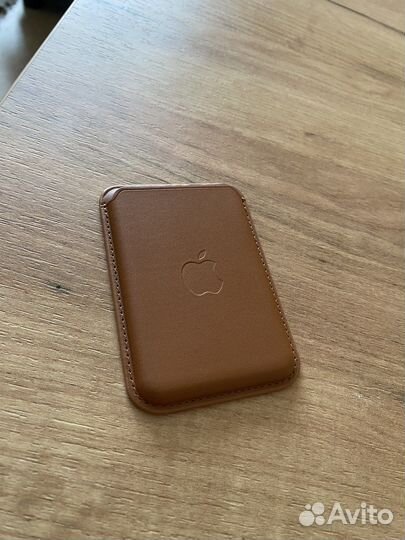 Apple wallet
