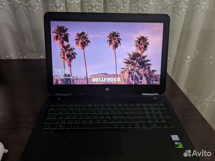 Ноутбук HP Pavilion 15-bc404ur