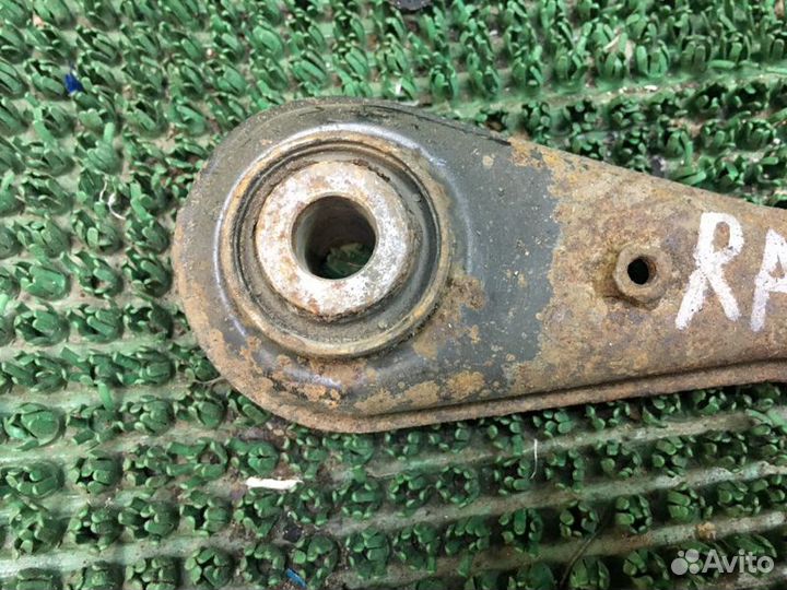 Рычаг подвески задний левый Honda Odyssey RA6 F23A