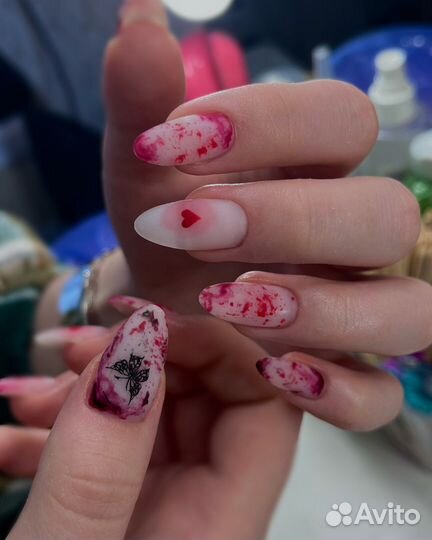 Мастер маникюра