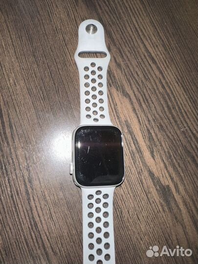 Часы Apple Watch Nike Series 6