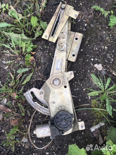 Стеклоподъемник ваз 2110 передний левый