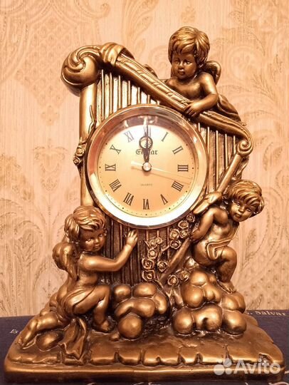 Часы антикварные