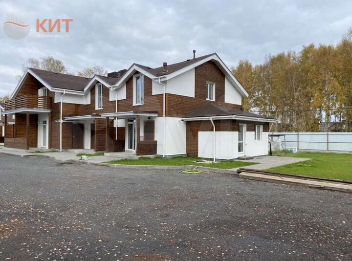 4-к. квартира, 105 м², 2/2 эт.