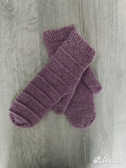 Варежки вязаные женские