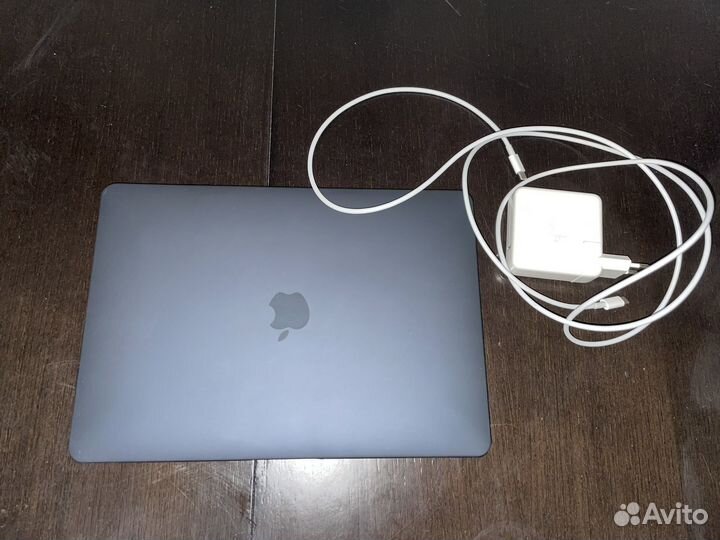 Apple MacBook Pro 13 2019 16 gb