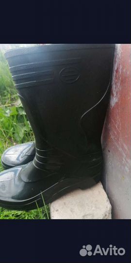 Резиновые сапоги