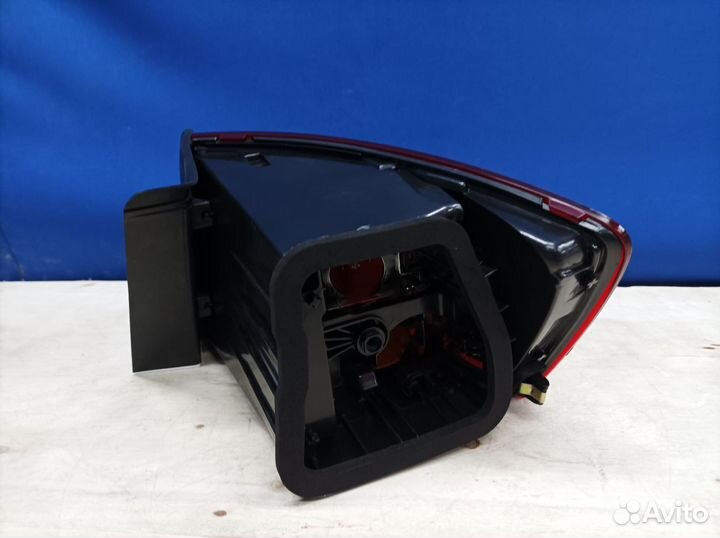 Фонарь левый внешний Volkswagen Jetta 6 2010