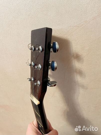 Акустическая гитара