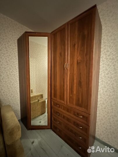 Шкаф с зеркалом бу