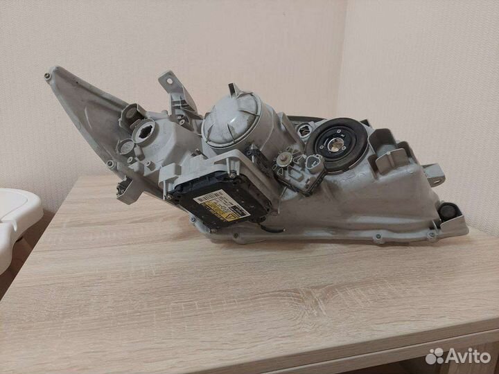 Фары ксенон Toyota Camry 40