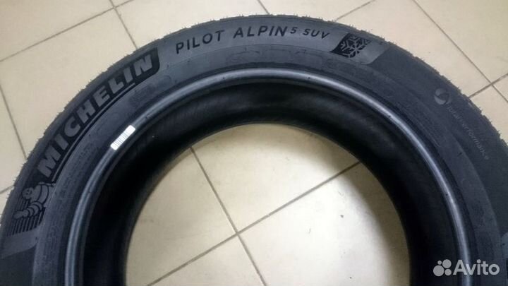 Michelin Pilot Alpin 5 285/40 R22 110V