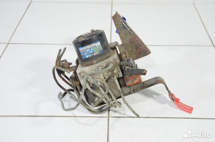 Блок abs Hyundai Santa Fe SM 2.4 2001