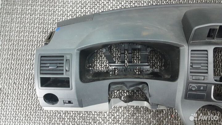 Торпедо Фольксваген Транспортер Т5 рестайлинг