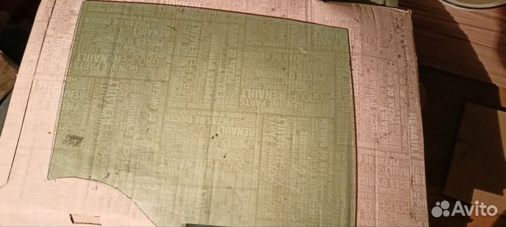 Стекло заднее правое megane 2