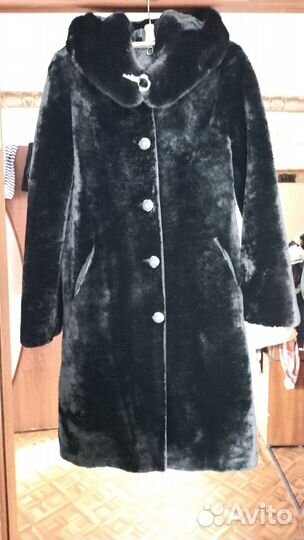 Шуба мутоновая с капюшоном