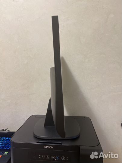 Монитор thunderobot 21