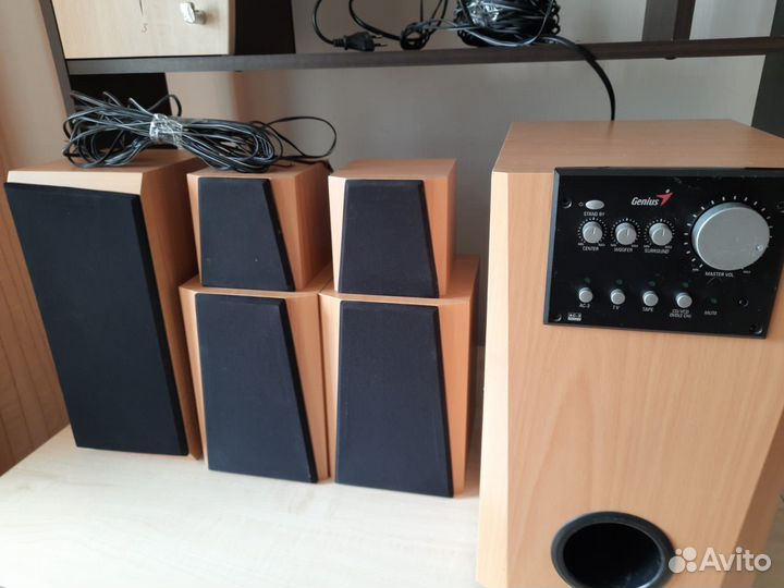 Акустические колонки 5.1 активные Genius