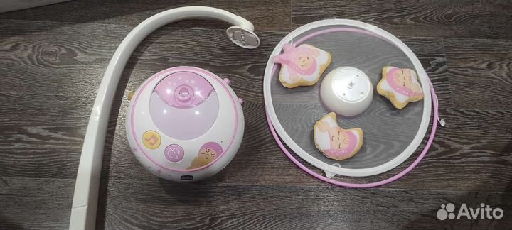 Музыкальный мобиль chicco с проекцией