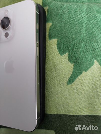 iPhone 15 Pro, 128 ГБ