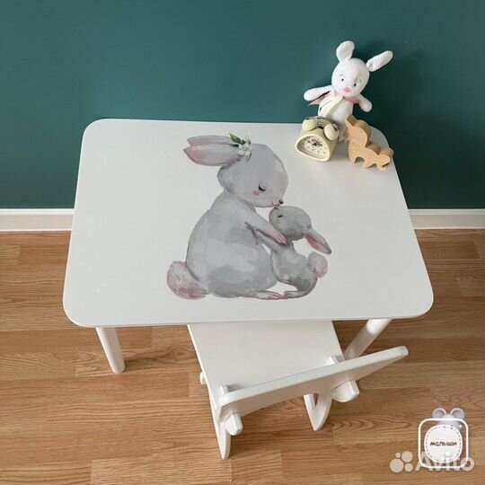 Детский стол и стульчик новый зайчик