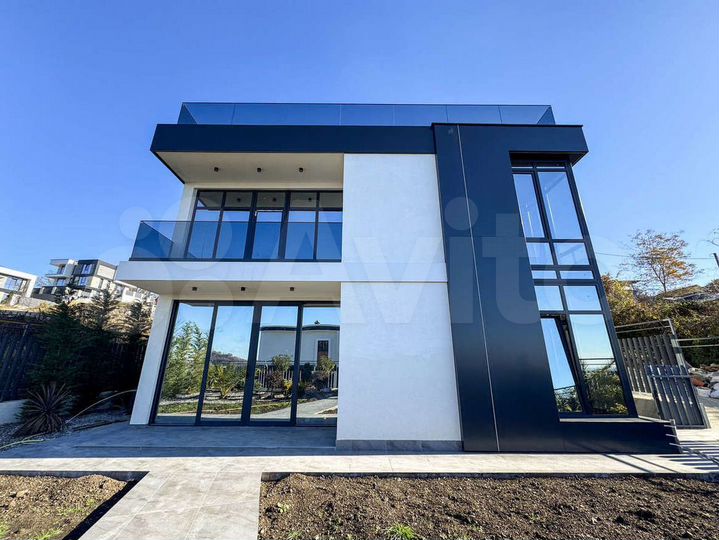 Дом 250 м² на участке 6 сот.