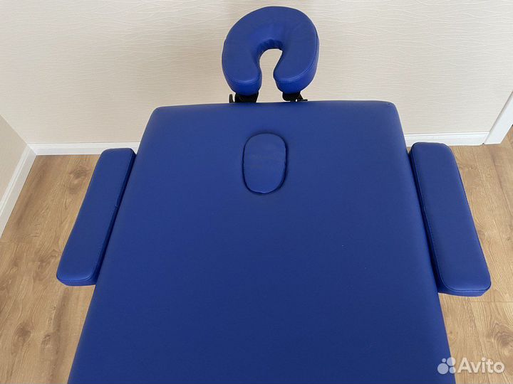 Массажная кушетка