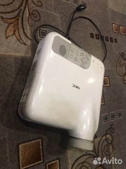 Проетор NeC lt265