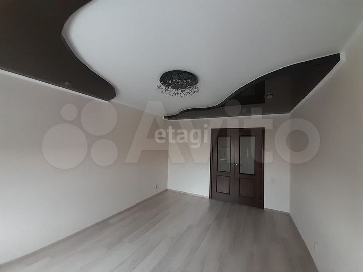 3-к. квартира, 63,1 м², 8/10 эт.