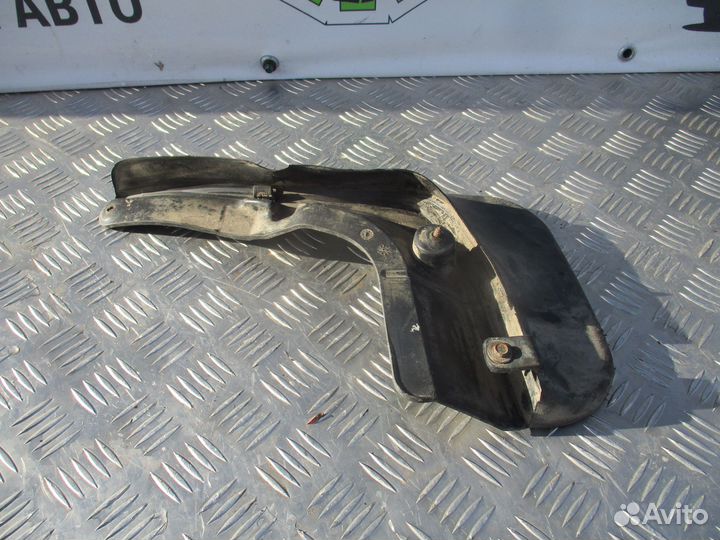 Брызговик задний правый Ford focus 3 2012г