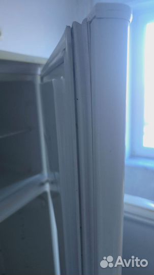 Холодильник snaige