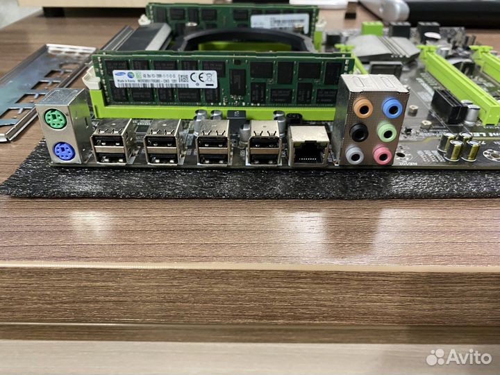 Материнская плата LGA2011 с Xeon E5 2689