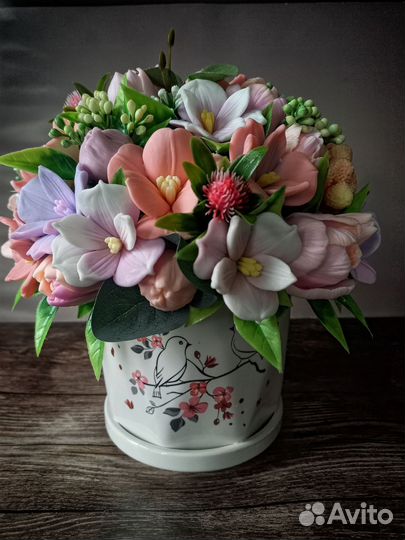 Букет из мыла в керамическом кашпо