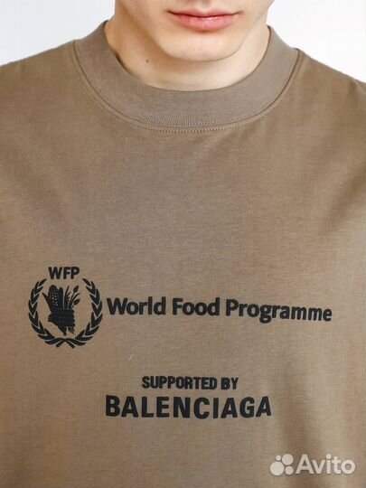 Футболка Balenciaga