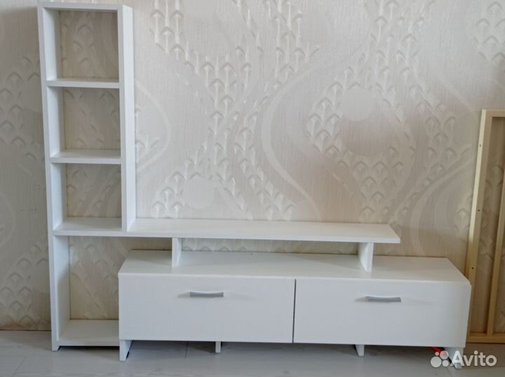 Тумба под телевизор с полками