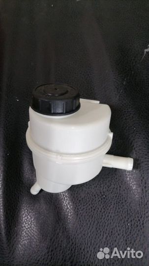 Бачок гур Renault logan 2