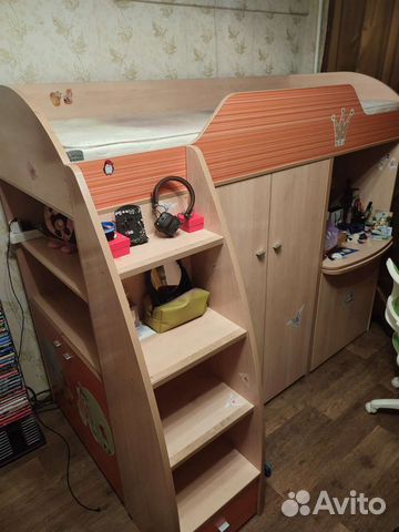 Детская двухэтажная кровать-чердак