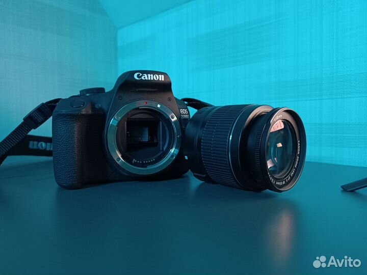 Фотокамера Canon EOS 2000D