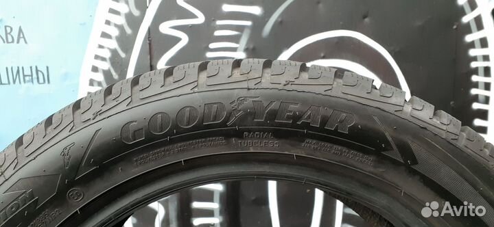 Goodyear UltraGrip Performance Gen-1 215/55 R17