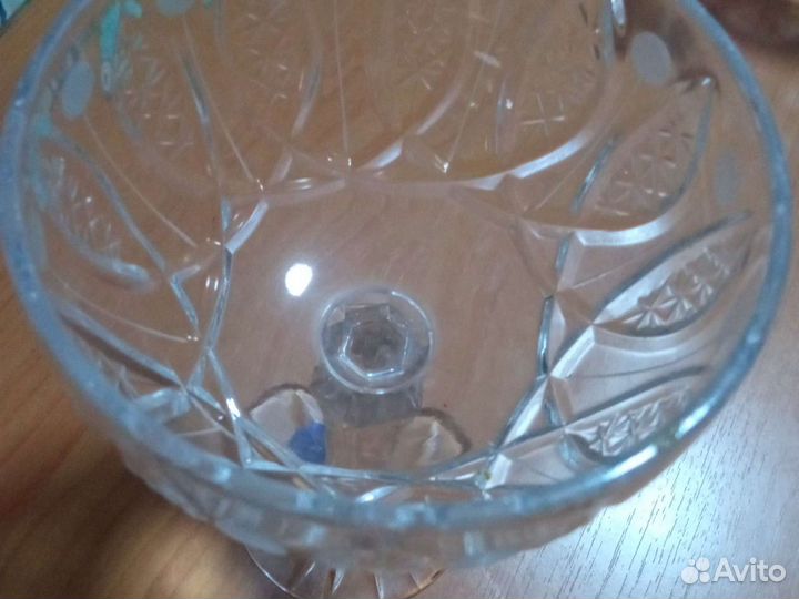 Хрустальная ваза