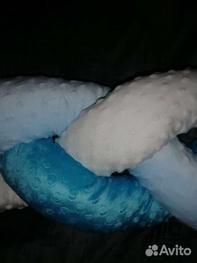 Бортик косичка в детскую кроватку