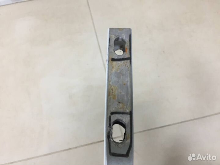 Петля крышки багажника Toyota Corolla E180 2013