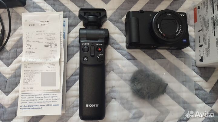 Sony zv-1 + Bluetooth штатив GP-VPT2BT
